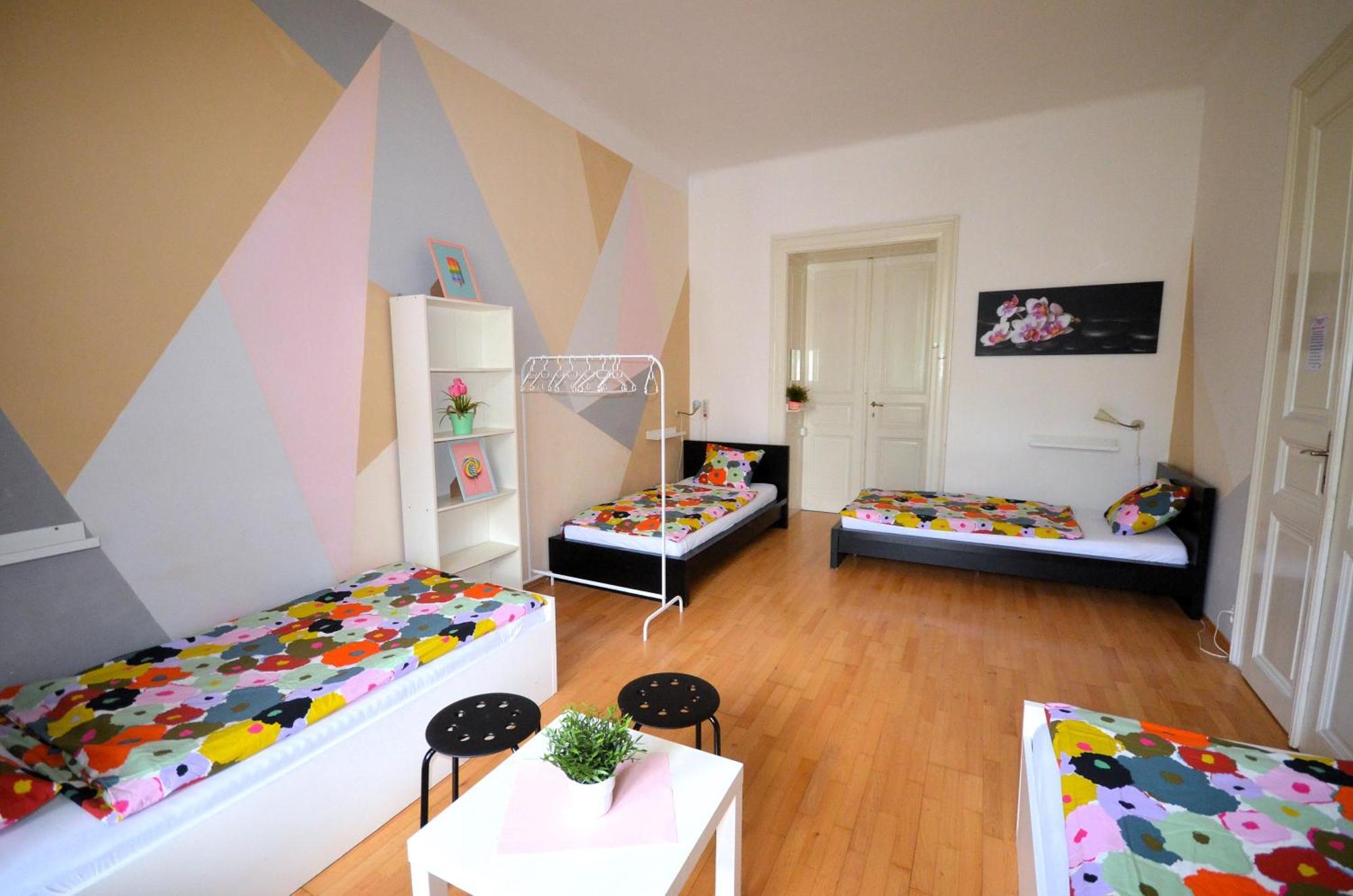 Хостел Travel&joy Backpackers Прага