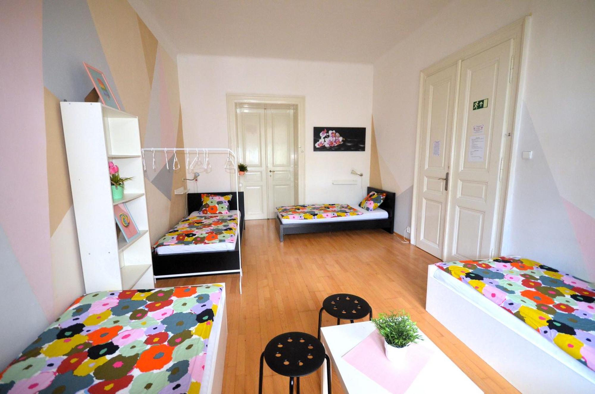 Хостел Travel&joy Backpackers Прага