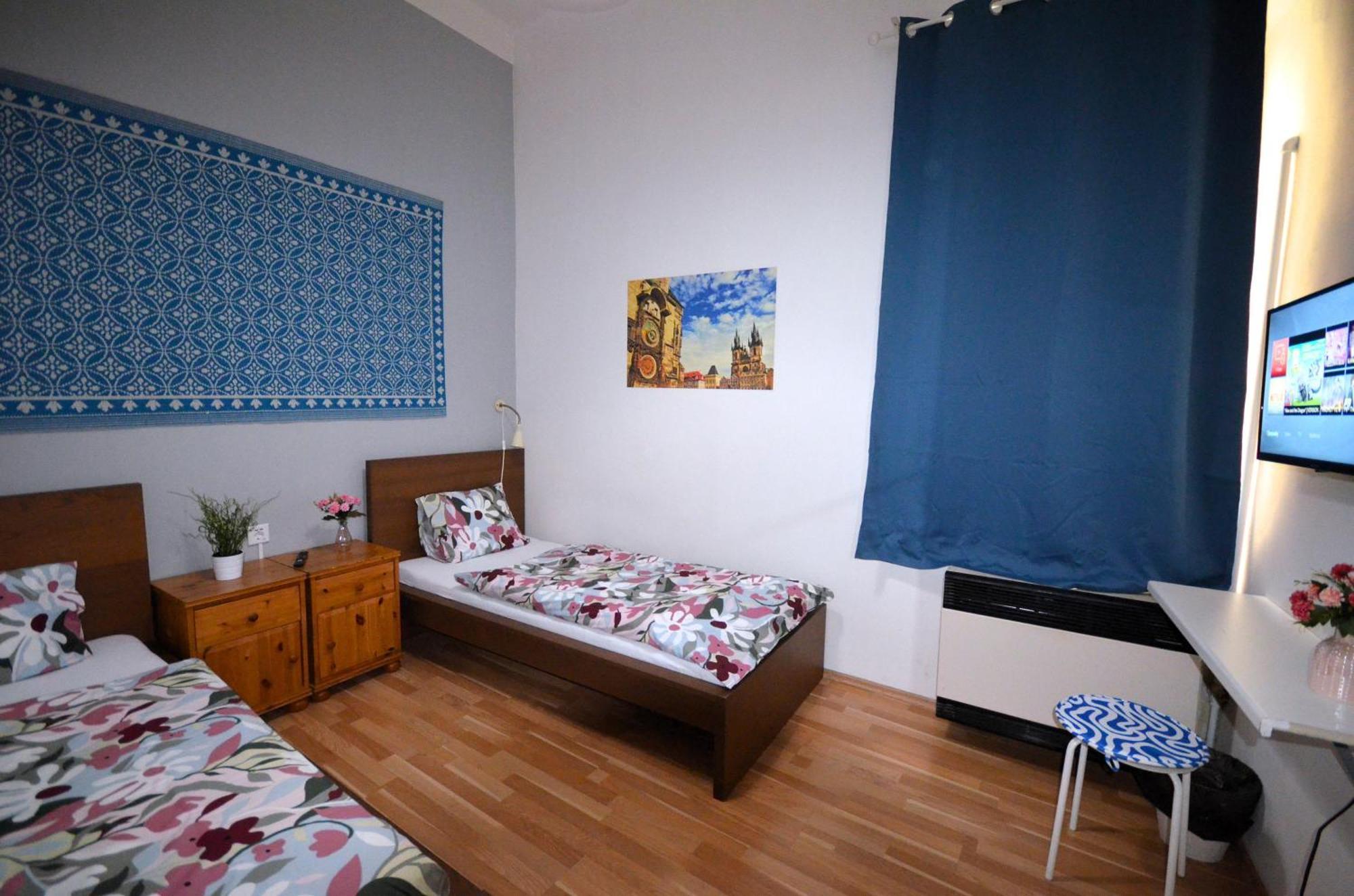 Хостел Travel&joy Backpackers *